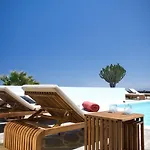 V Villa