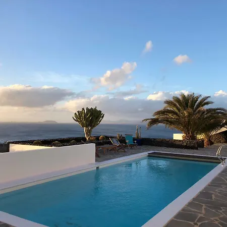 Villa V Playa Blanca (Lanzarote)