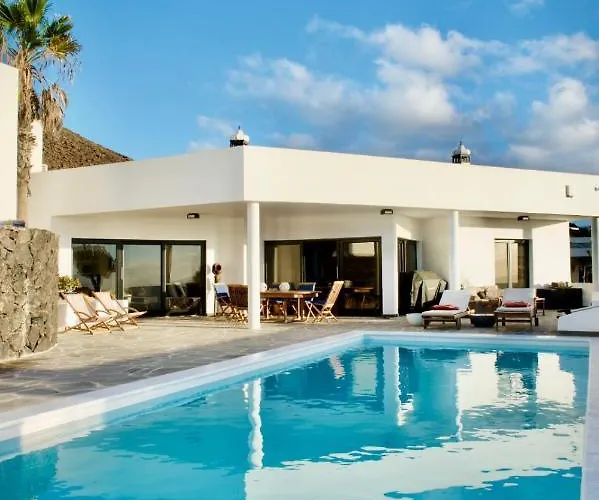 V * Playa Blanca (Lanzarote)